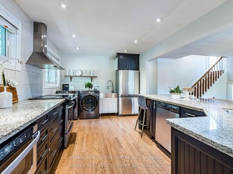 Photo 13 at 2406 Ventura Drive, WO West, Oakville