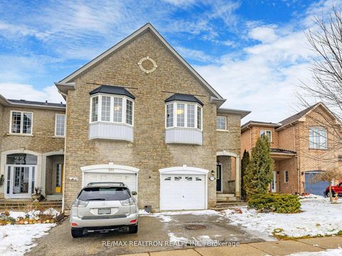 Photo 2 at 224 Yorkland Street, Devonsleigh, Richmond Hill