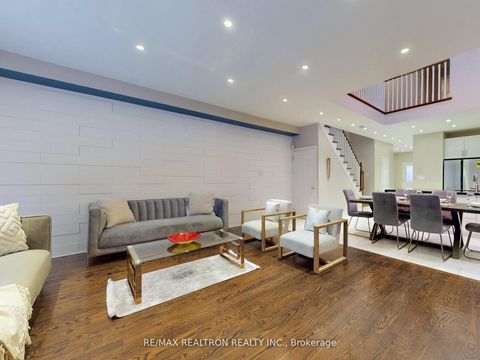 Photo 5 at 224 Yorkland Street, Devonsleigh, Richmond Hill