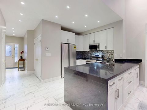 Photo 14 at 224 Yorkland Street, Devonsleigh, Richmond Hill Photo 14 at 224 Yorkland Street, Devonsleigh, Richmond Hill