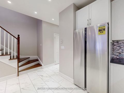 Photo 19 at 224 Yorkland Street, Devonsleigh, Richmond Hill