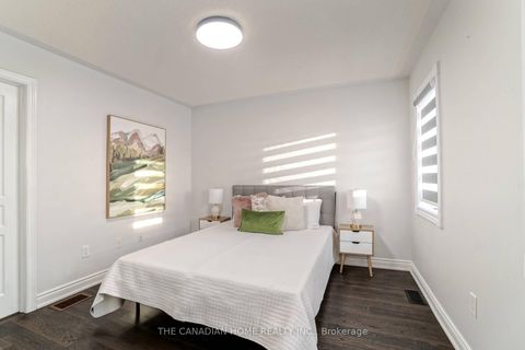 Photo 33 at 379 Burloak Drive, BR Bronte, Oakville
