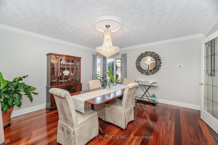 Photo 20 at 15 Brookbank Court, Heart Lake East, Brampton