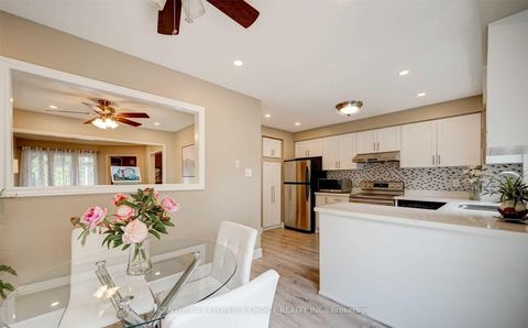 Photo 11 at 1162 Leewood Drive, GA Glen Abbey, Oakville