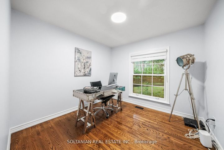 Photo 23 at 24 Laureleaf Road, Bayview Glen, Markham
