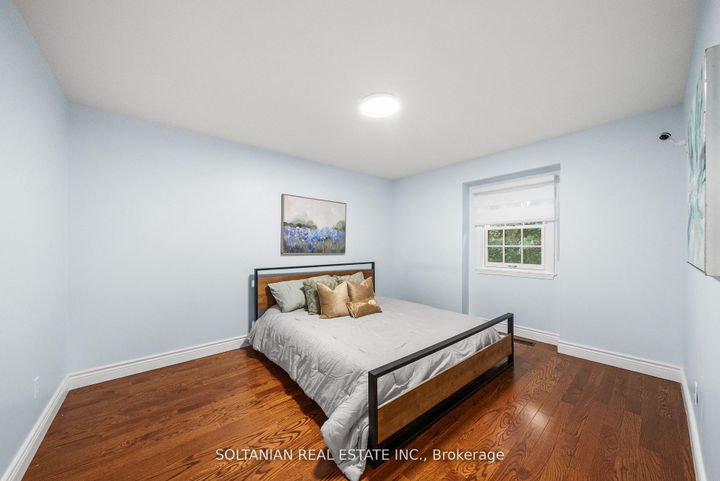 Photo 35 at 24 Laureleaf Road, Bayview Glen, Markham