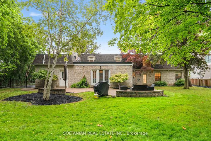 Photo 43 at 24 Laureleaf Road, Bayview Glen, Markham