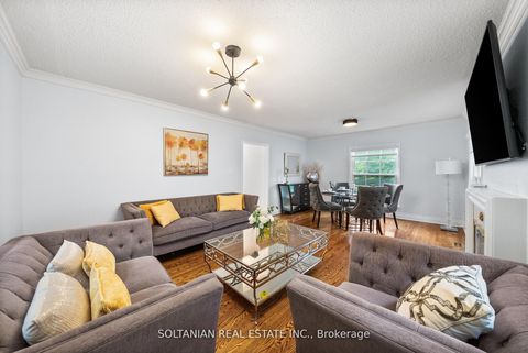 Photo 6 at 24 Laureleaf Road, Bayview Glen, Markham