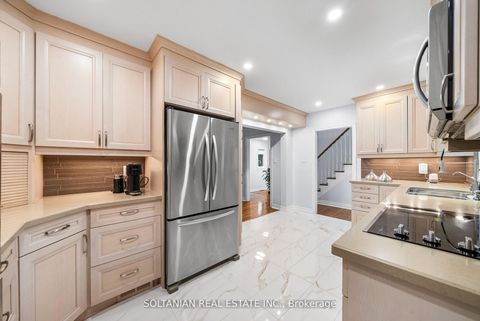 Photo 21 at 24 Laureleaf Road, Bayview Glen, Markham