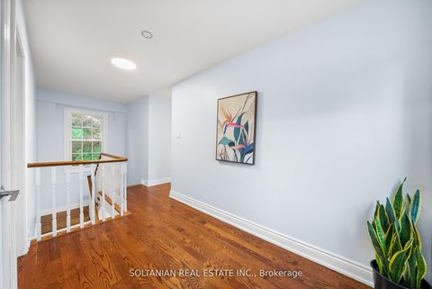 Photo 25 at 24 Laureleaf Road, Bayview Glen, Markham