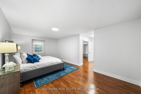 Photo 28 at 24 Laureleaf Road, Bayview Glen, Markham