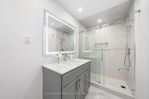 Photo 29 at 24 Laureleaf Road, Bayview Glen, Markham