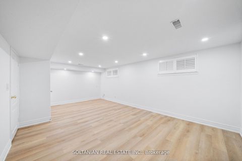 Photo 40 at 24 Laureleaf Road, Bayview Glen, Markham