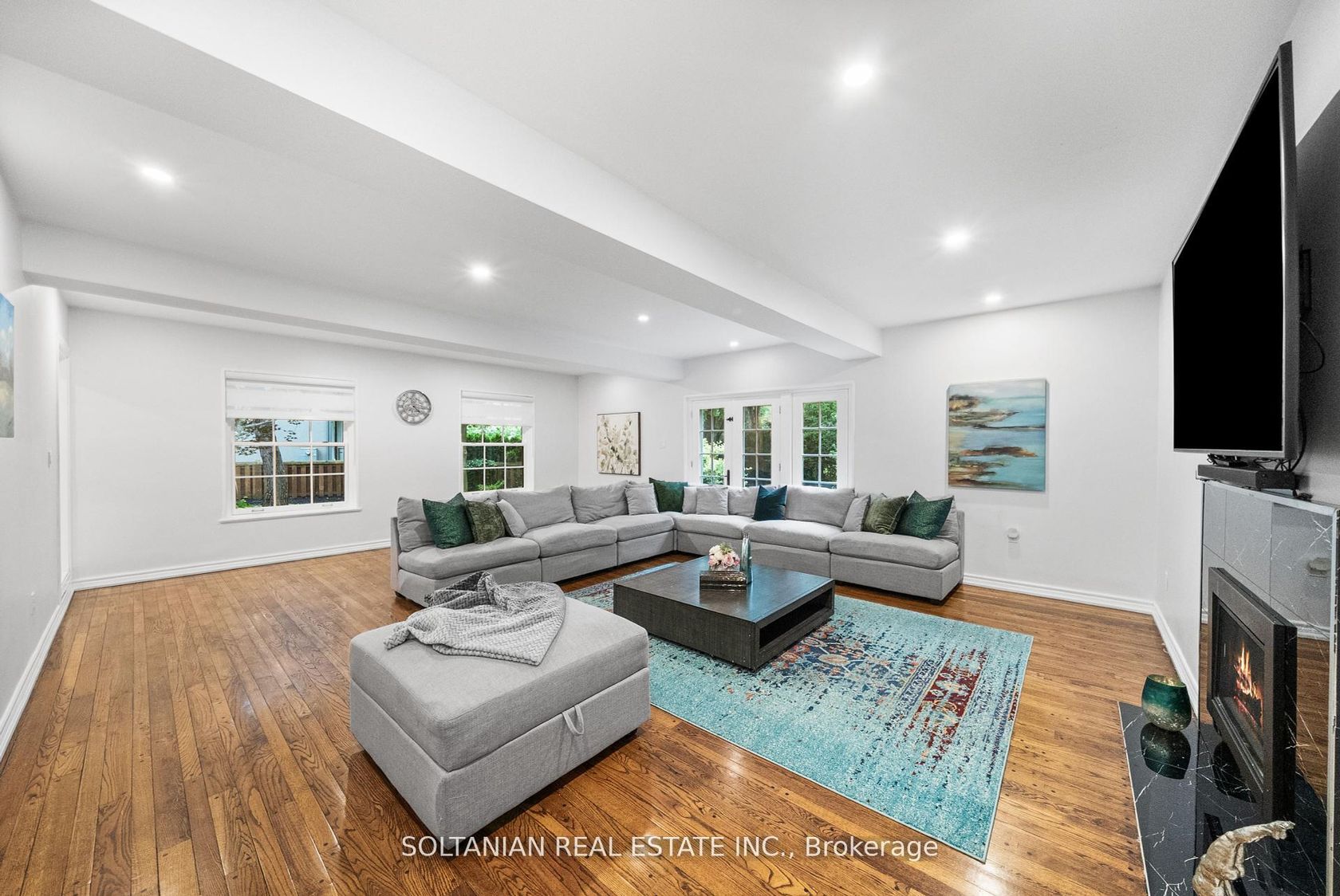 24 Laureleaf Road, Bayview Glen, Markham 2