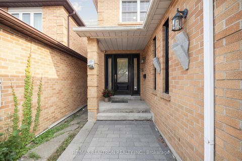 Photo 2 at 213 Campbell Avenue, Yorkhill, Vaughan