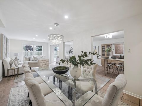 Photo 9 at 213 Campbell Avenue, Yorkhill, Vaughan