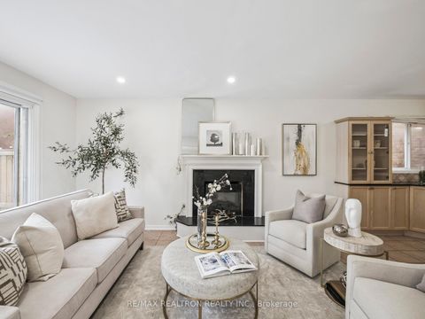 Photo 13 at 213 Campbell Avenue, Yorkhill, Vaughan