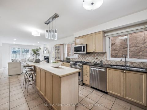Photo 20 at 213 Campbell Avenue, Yorkhill, Vaughan