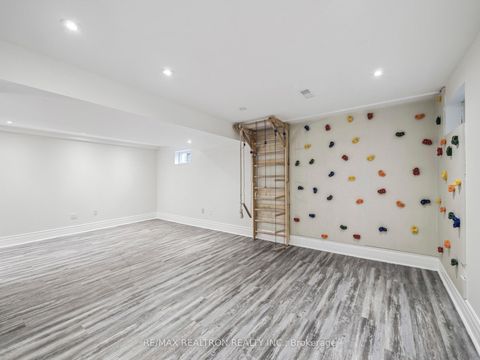 Photo 35 at 213 Campbell Avenue, Yorkhill, Vaughan
