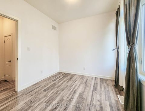 Photo 13 at 37 - 370 A Red Maple Road, Langstaff, Richmond Hill