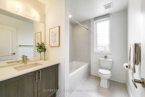 Photo 14 at 37 - 370 A Red Maple Road, Langstaff, Richmond Hill