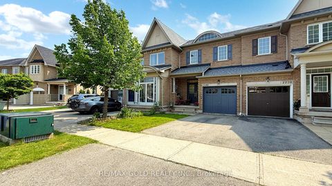 Photo 1 at 2268 Stone Glen Crescent, WM Westmount, Oakville