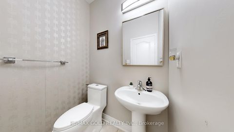 Photo 12 at 2268 Stone Glen Crescent, WM Westmount, Oakville