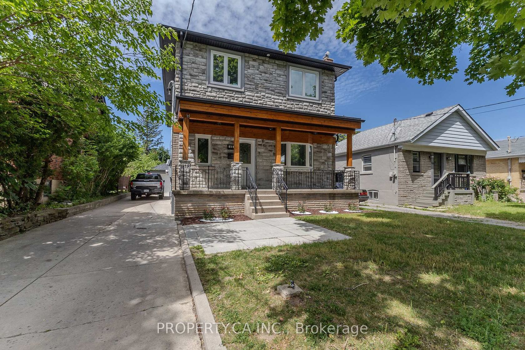46 Portage Avenue, Pelmo Park W4, Toronto 