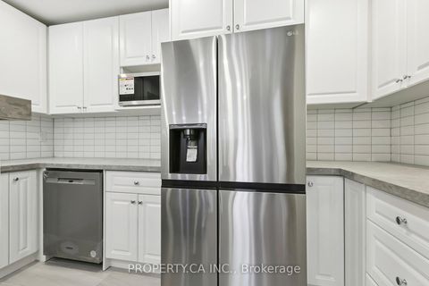 Photo 8 at 29 - 1209 Queen Street E, South Riverdale, Toronto