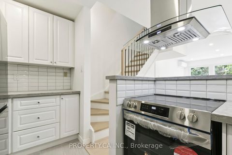Photo 12 at 29 - 1209 Queen Street E, South Riverdale, Toronto