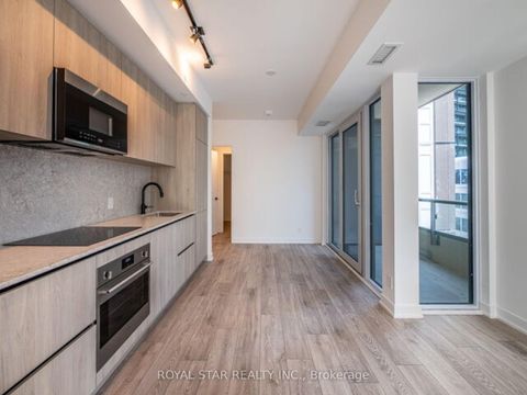 Photo 9 at 1007 - 108 Peter Street, Waterfront Communities C1, Toronto