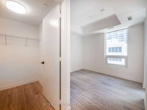 Photo 16 at 1007 - 108 Peter Street, Waterfront Communities C1, Toronto