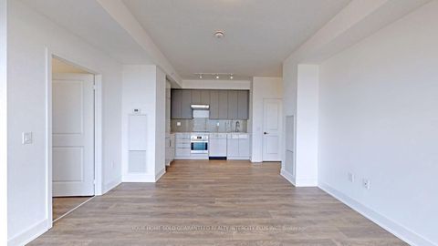 Photo 15 at 3308 - 2916 Highway 7 Avenue, Concord, Vaughan