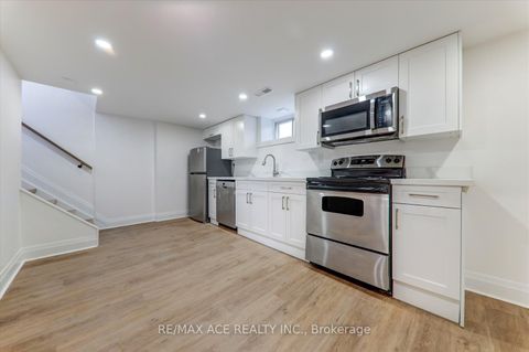 Photo 22 at 16 Yorkshire Road, Ionview, Toronto
