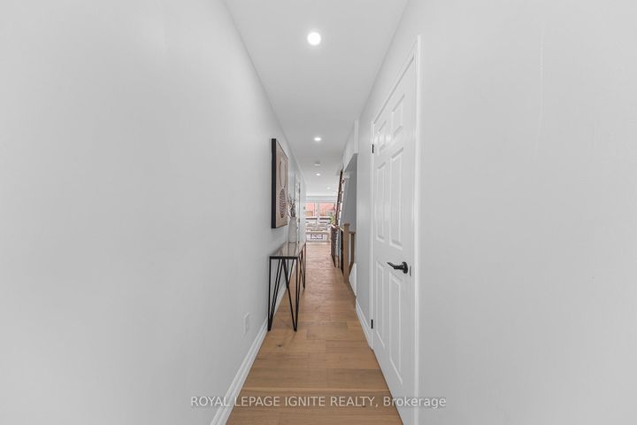 Photo 8 at 5 Goulden Crescent, Birchmount, Toronto