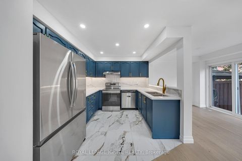 Photo 7 at 5 Goulden Crescent, Birchmount, Toronto