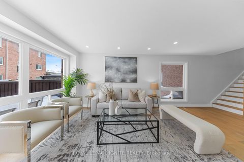 Photo 14 at 5 Goulden Crescent, Birchmount, Toronto