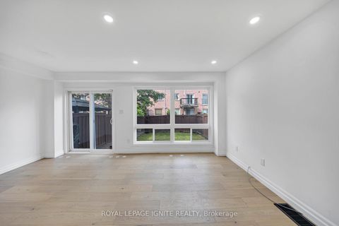 Photo 34 at 5 Goulden Crescent, Birchmount, Toronto