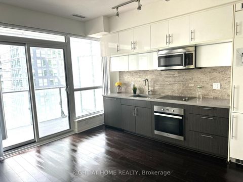 Photo 2 at 2210 - 8 Mercer Street, Waterfront Communities C1, Toronto