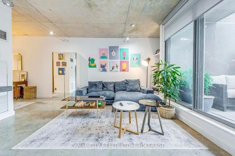 Photo 14 at 201 - 36 CHARLOTTE Street, Waterfront Communities C1, Toronto