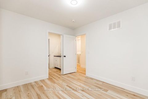 Photo 29 at 781 Oliva Street, West Shore, Pickering