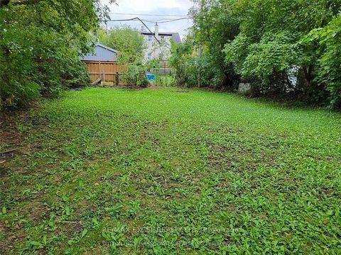 Photo 2 at 99 Ranee Avenue, Lawrence, Toronto