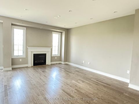 Photo 3 at 94 Hartney Drive, Rural Richmond Hill, Richmond Hill