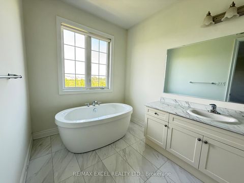Photo 7 at 94 Hartney Drive, Rural Richmond Hill, Richmond Hill