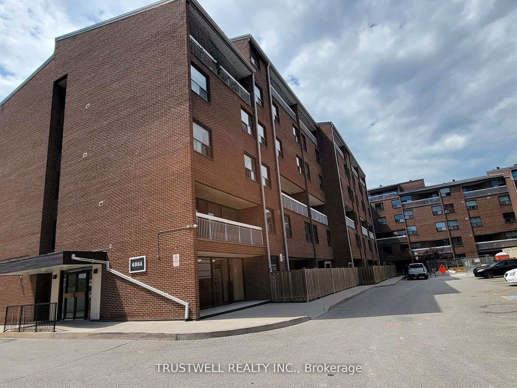 513 - 4064 Lawrence Avenue E, West Hill, Toronto 