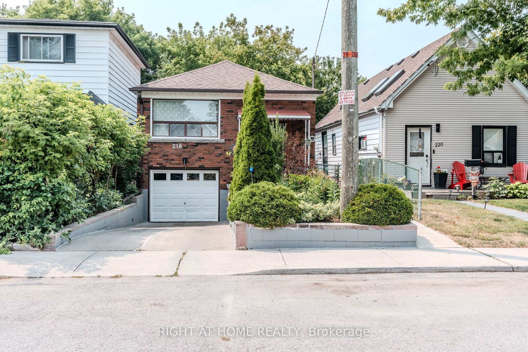 218 South Woodrow Boulevard, Cliffside, Toronto 