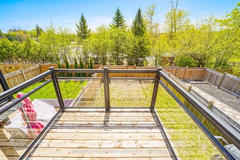 Photo 4 at 8 Crestridge Drive, Patterson, Vaughan