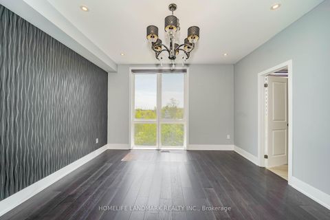 Photo 7 at 8 Crestridge Drive, Patterson, Vaughan