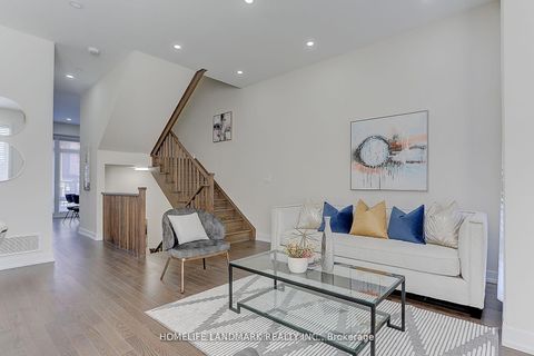 Photo 9 at 5 Ingersoll Lane, Jefferson, Richmond Hill