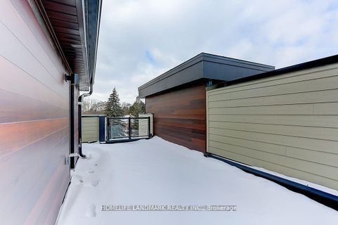 Photo 10 at 5 Ingersoll Lane, Jefferson, Richmond Hill